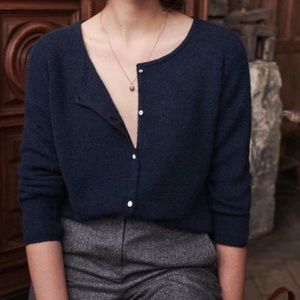 Sezane Gaspard in Marine Navy